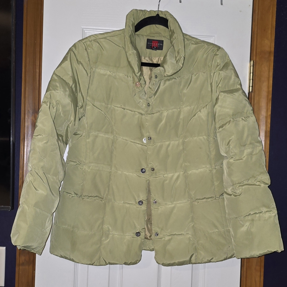 Women's Moss Green Puffer Jacket MP Trendy Chic Streetwear